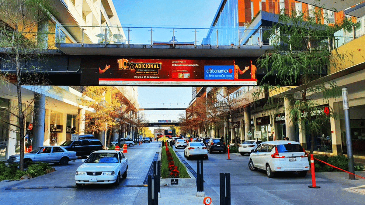 Paseo Tec - Gallery Photo 2