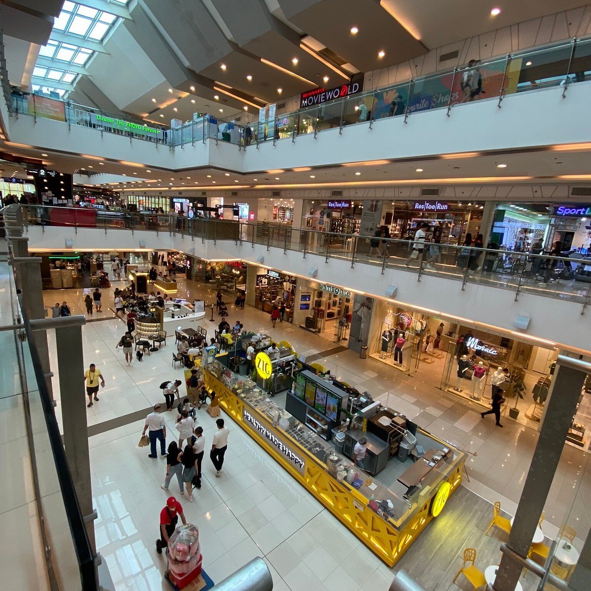 Robinsons Magnolia - Gallery Photo 1