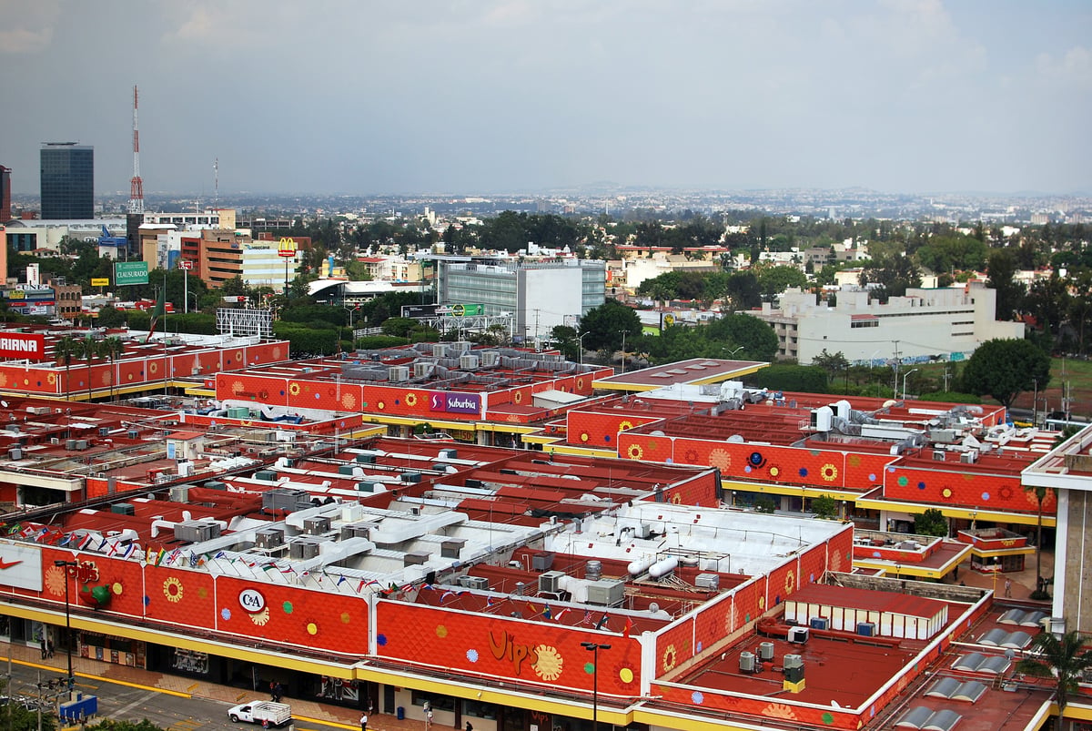 Plaza Del Sol - Gallery Photo 1