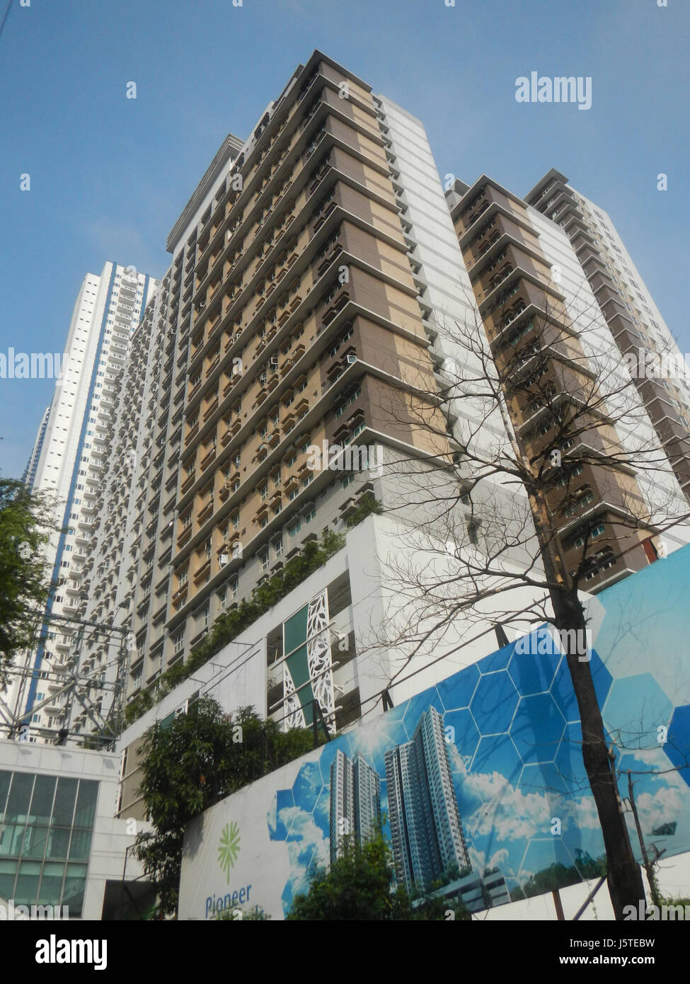 Forum Robinsons - Gallery Photo 4