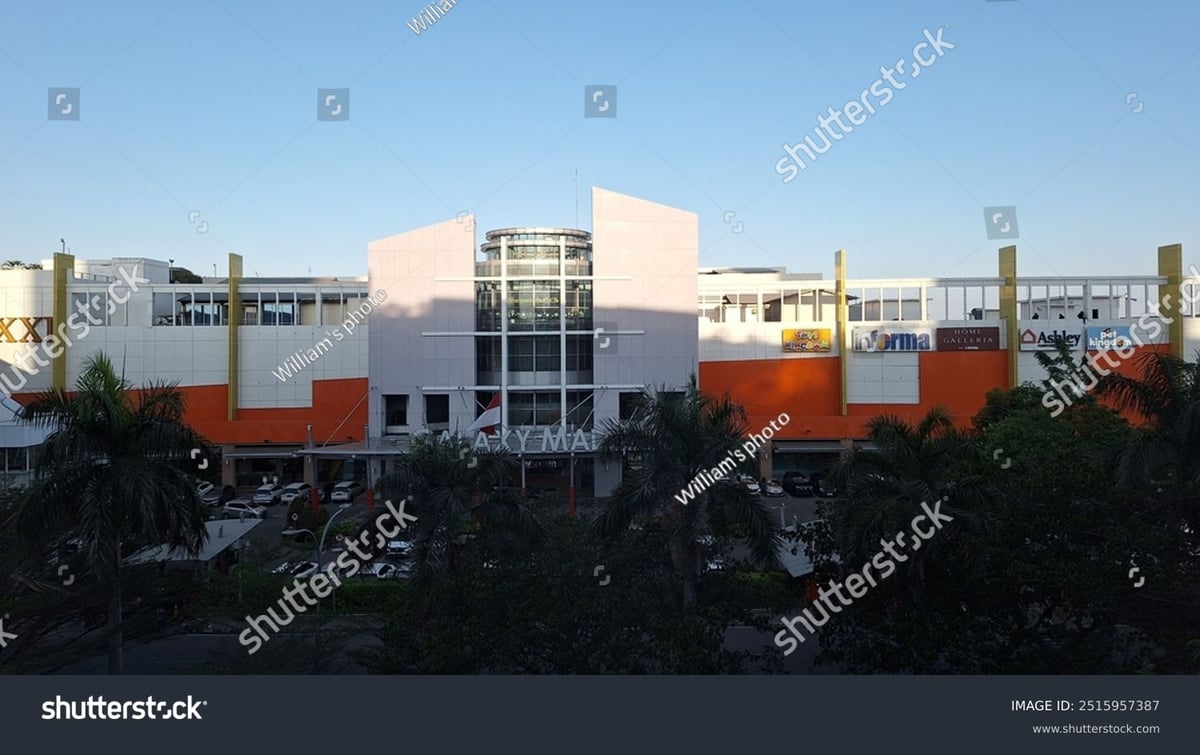 Galaxy Mall - Gallery Photo 3