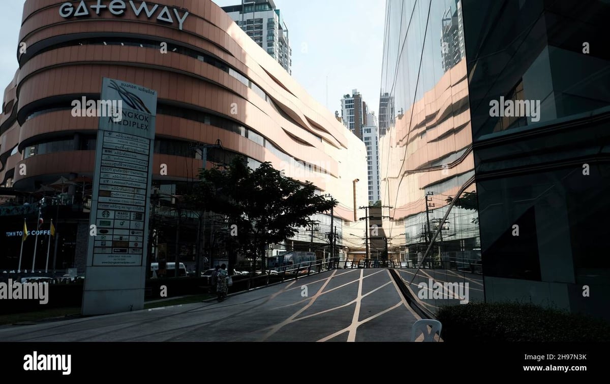 Gateway Ekamai - Gallery Photo 2