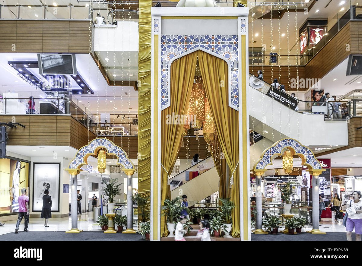 Gurney Plaza - Gallery Photo 3