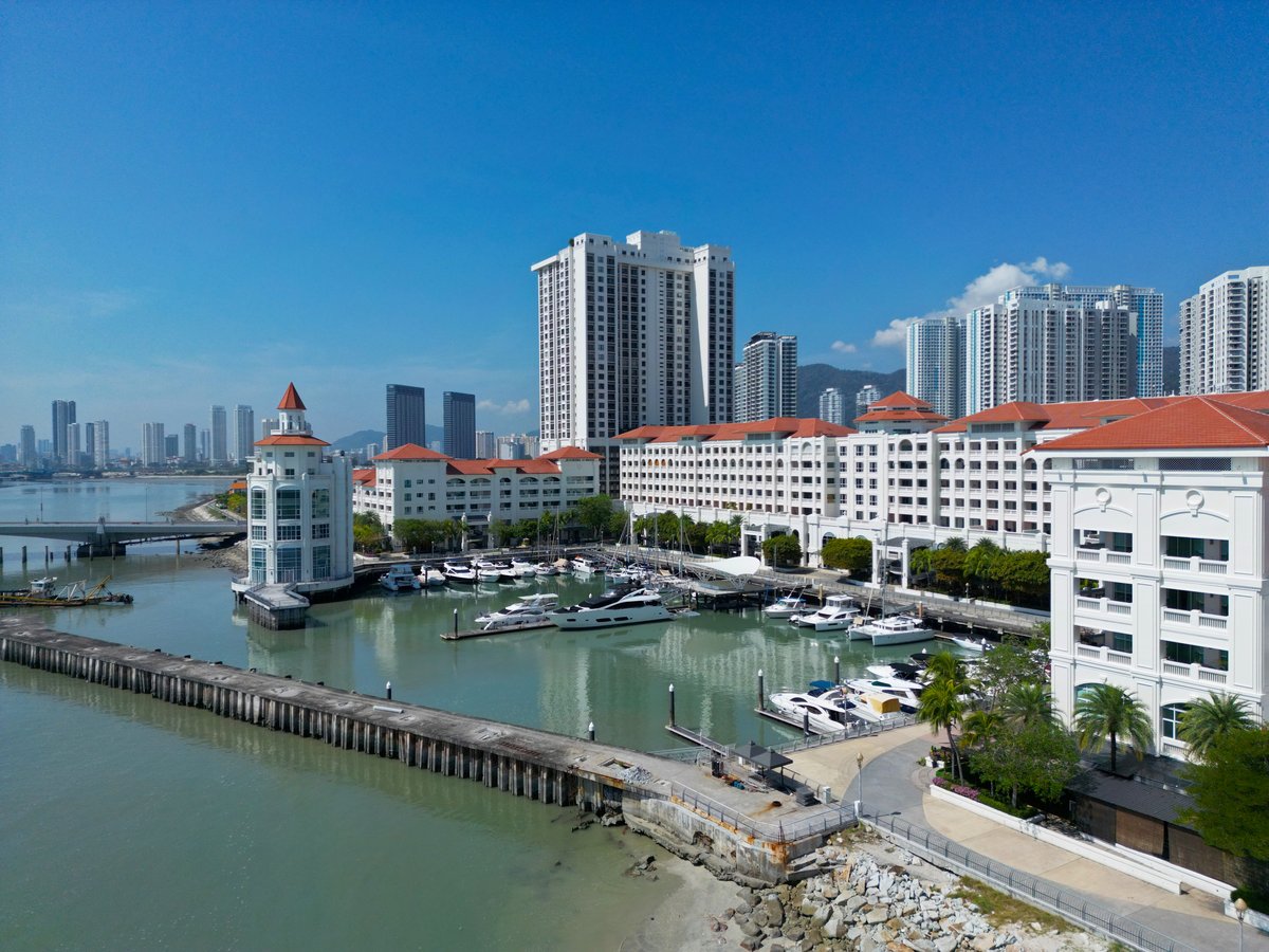 Straits Quay - Gallery Photo 2