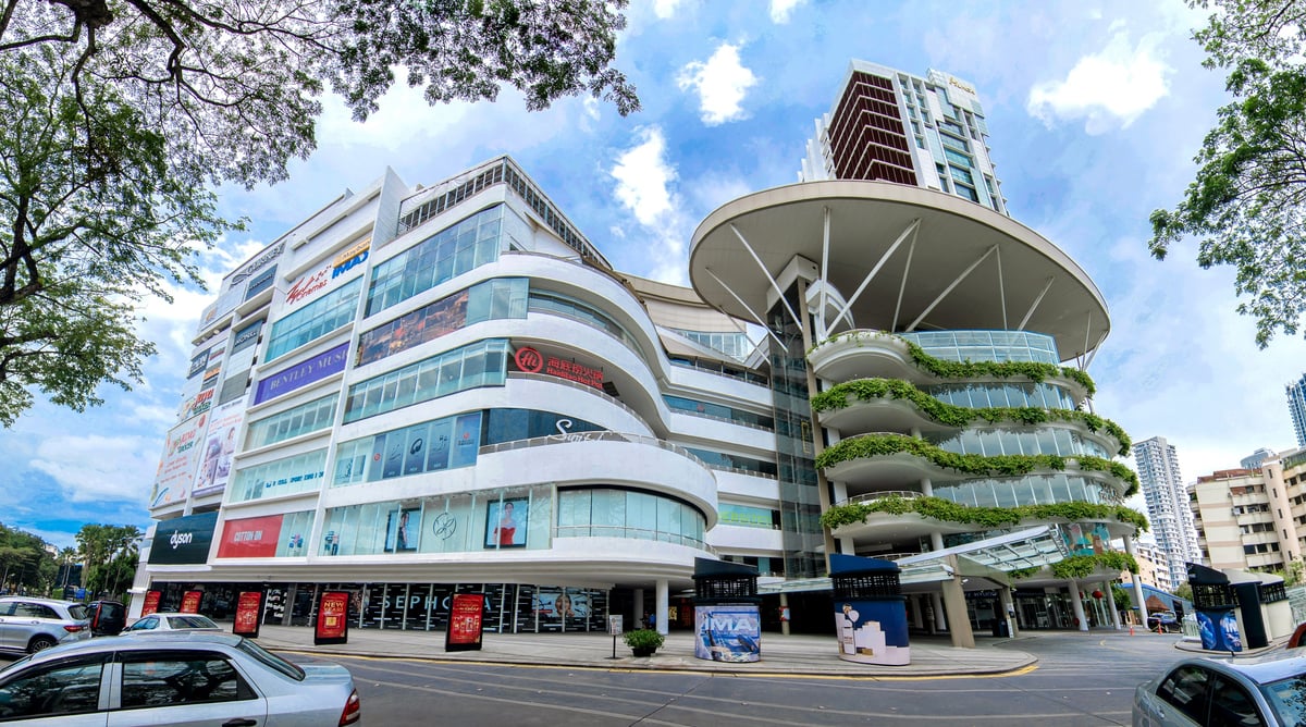 Gurney Paragon Mall - Gallery Photo 1