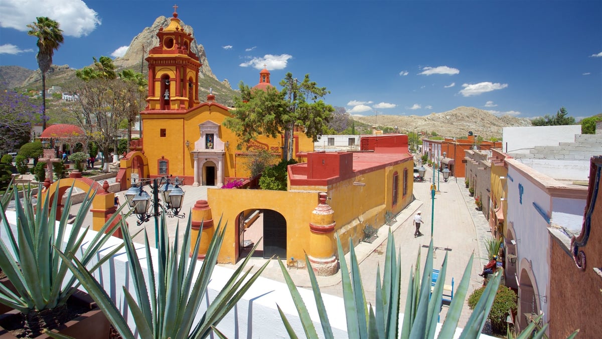 Plaza Jurica - Gallery Photo 3