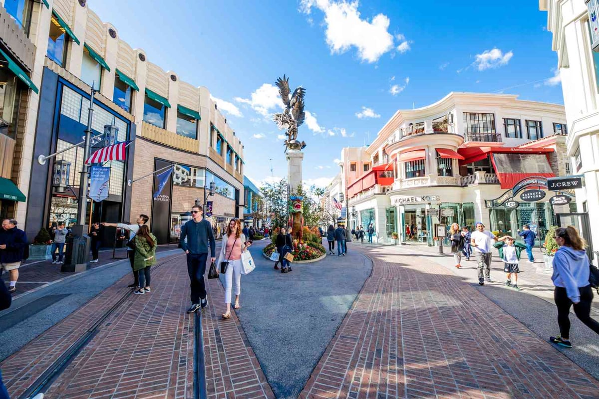 The Grove Mall - Gallery Photo 5