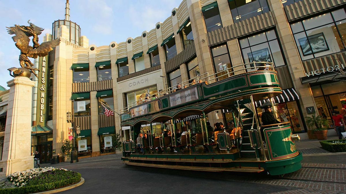 The Grove Mall - Gallery Photo 6