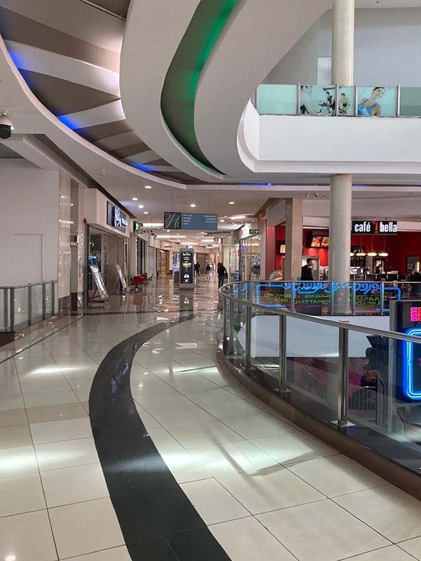 Hemingways Mall - Gallery Photo 3