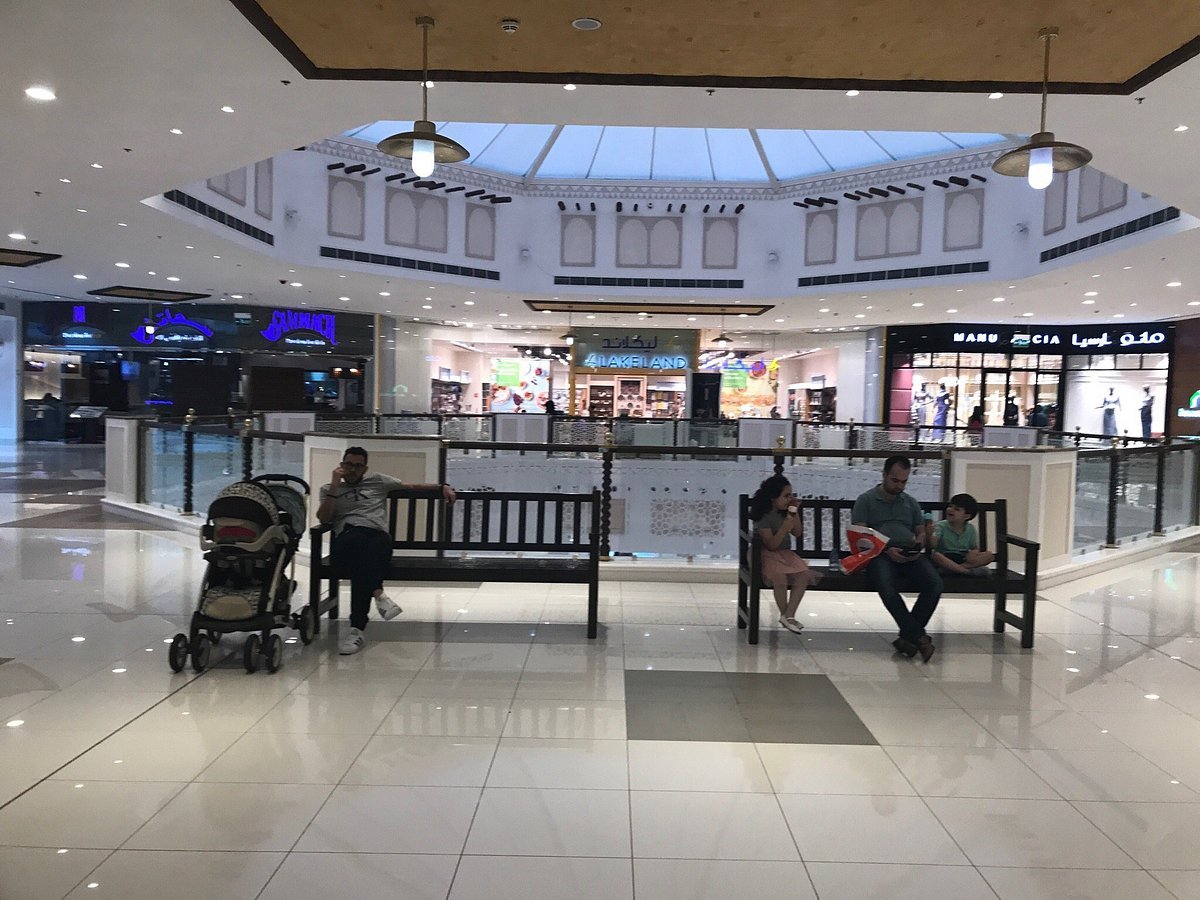 Landmark Shopping Mall - Gallery Photo 3