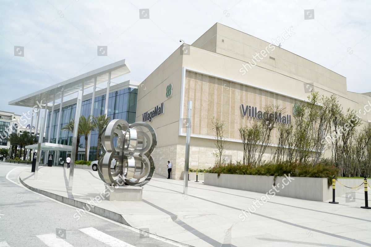 Shopping Village Mall - Gallery Photo 5
