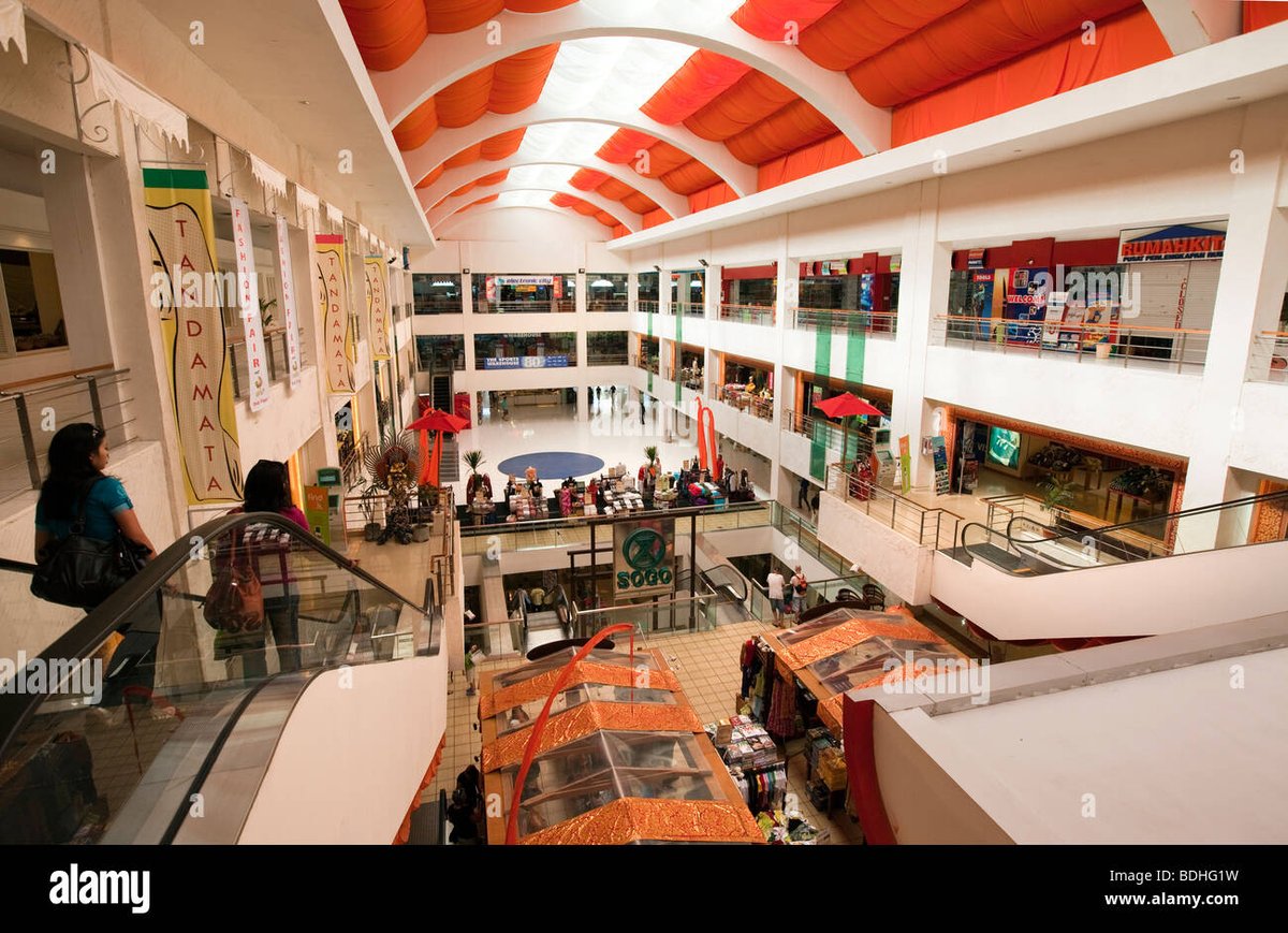 Discovery Shopping Mall - Gallery Photo 3