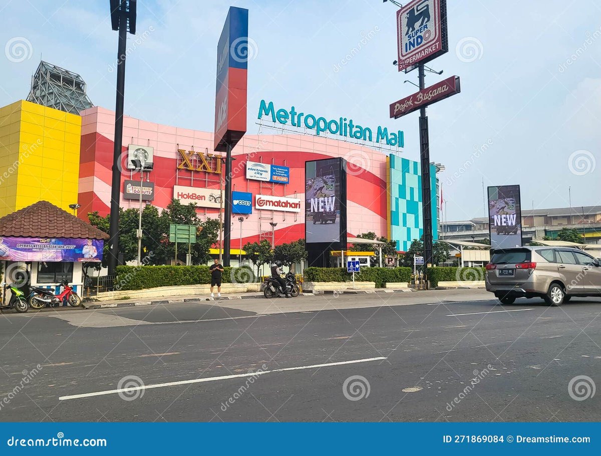 Grand Metropolitan Mall - Gallery Photo 3