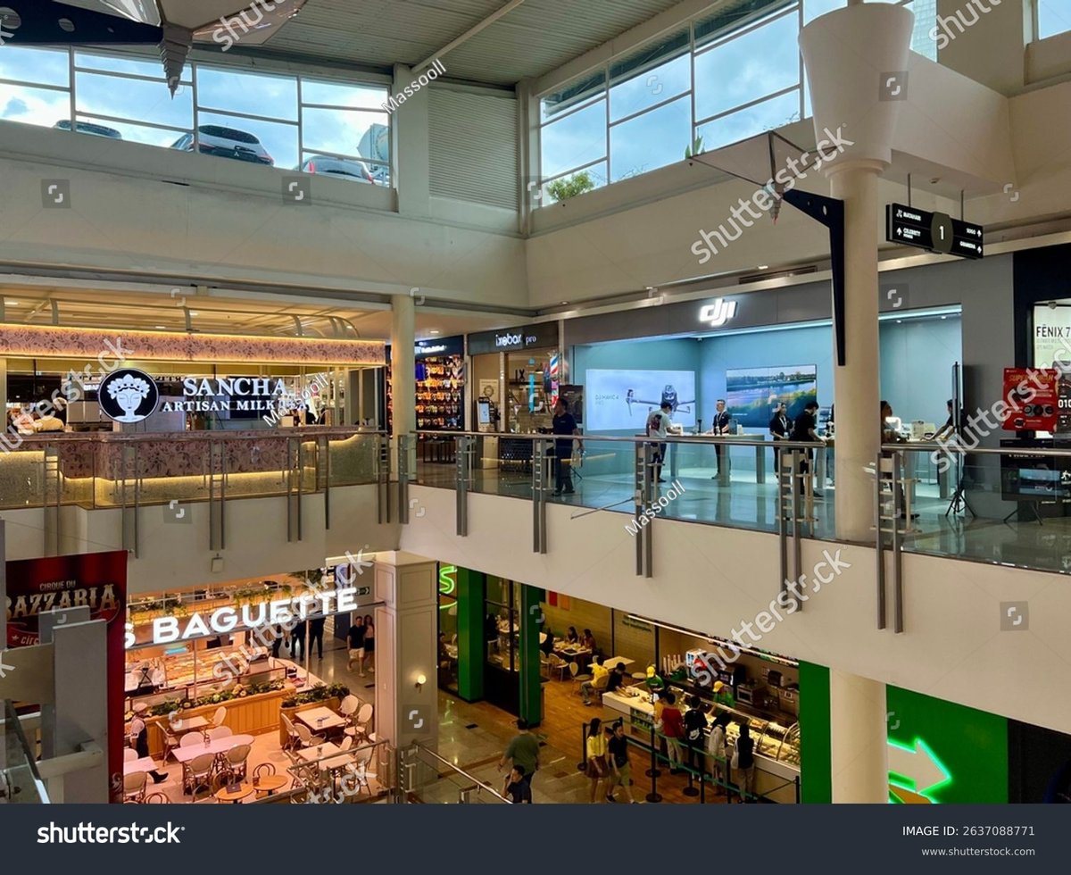 Plaza Marina - Gallery Photo 9