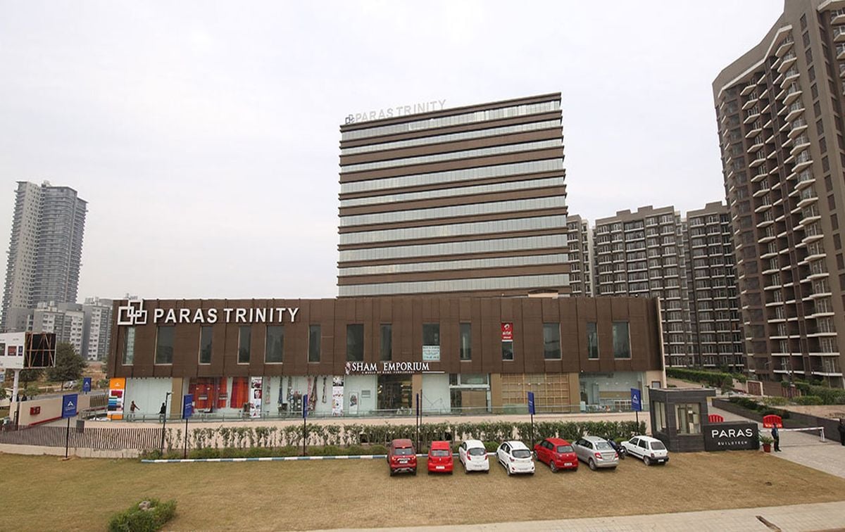 Paras Downtown Mall - Gallery Photo 7