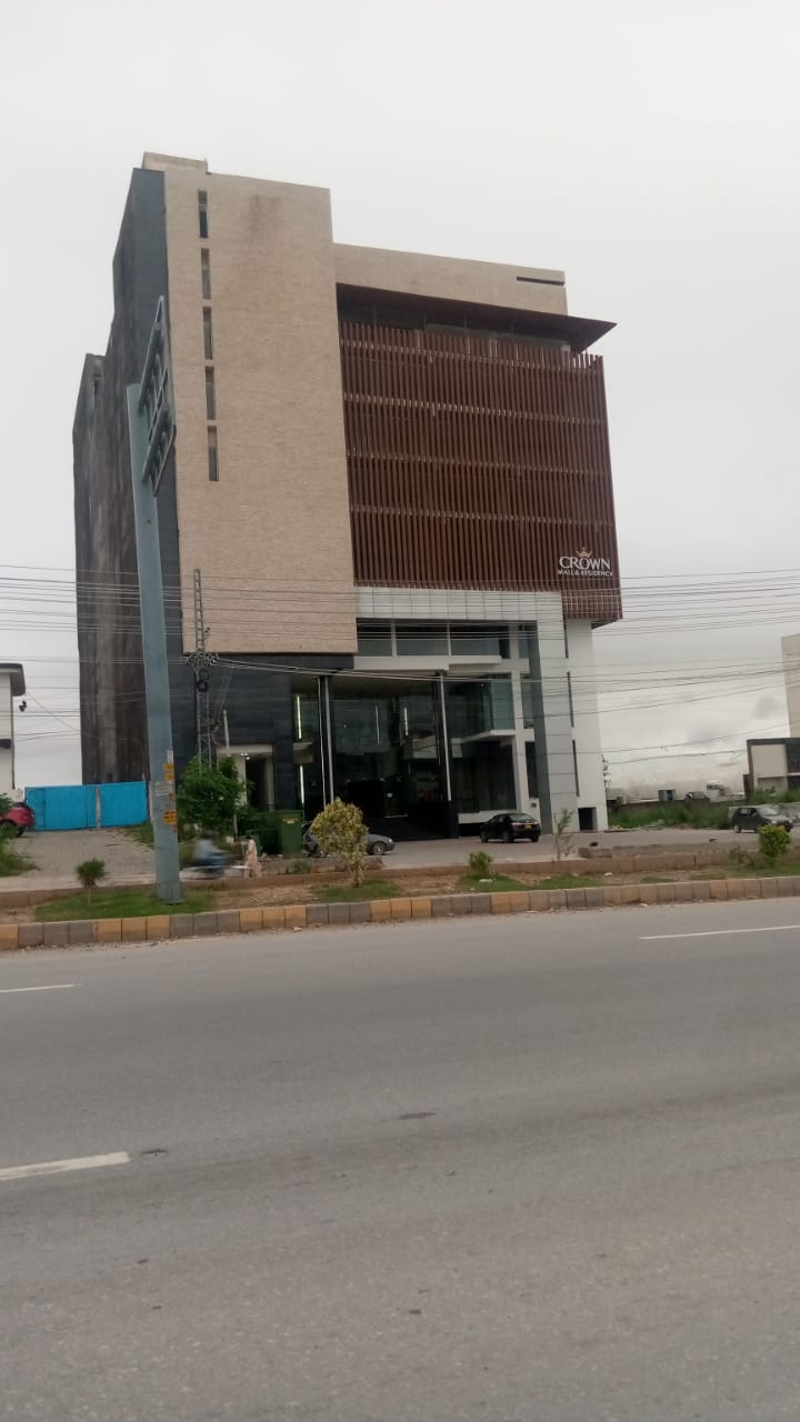 The Crown Mall & Residency - Gallery Photo 1