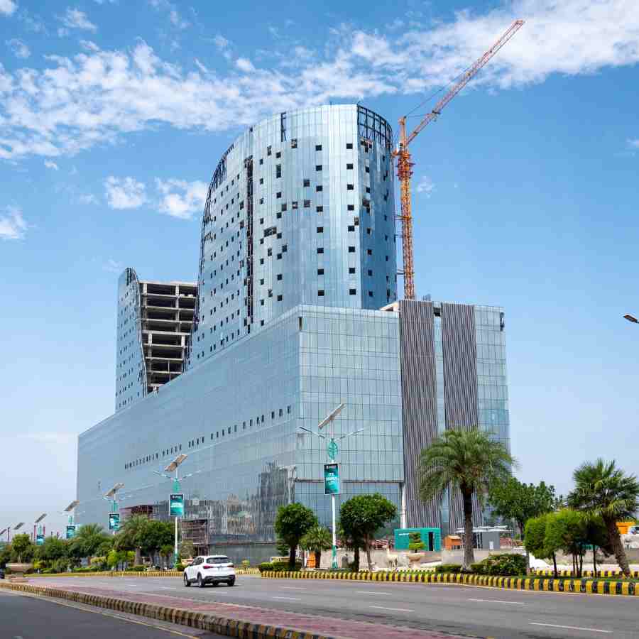 Gulberg Mall & Signature Living (GMSL) - Gallery Photo 2