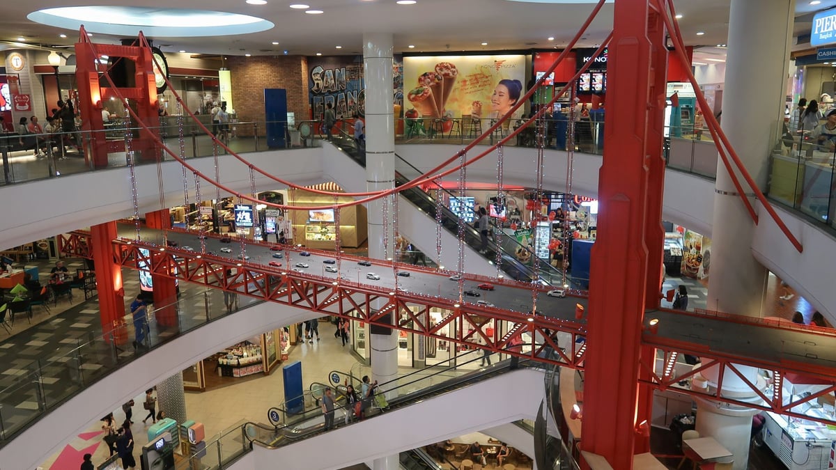 Terminal 21 Asok (Pier 21) - Gallery Photo 9