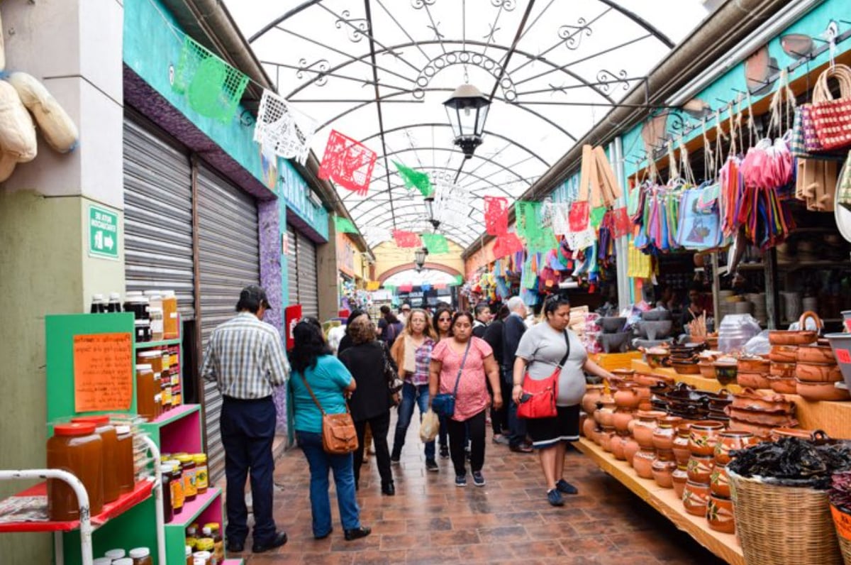 Plaza Las Fuentes - Gallery Photo 6