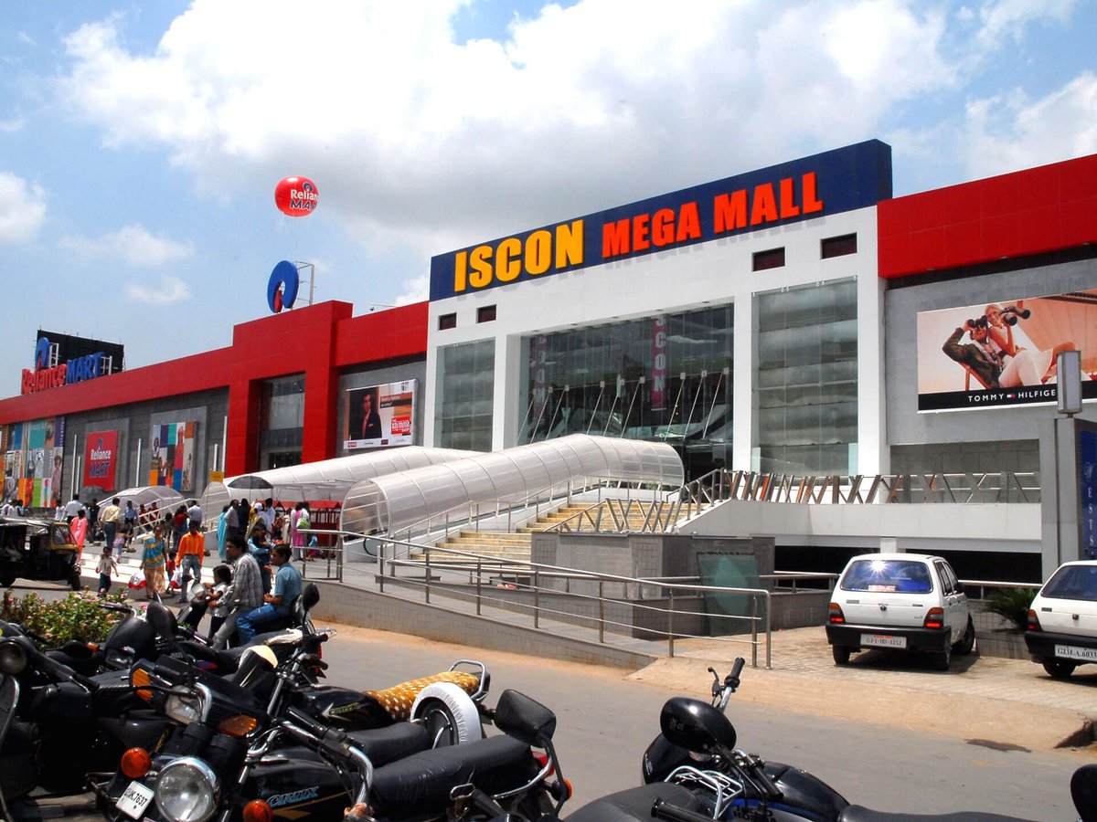 Iscon Mega Mall - Gallery Photo 15