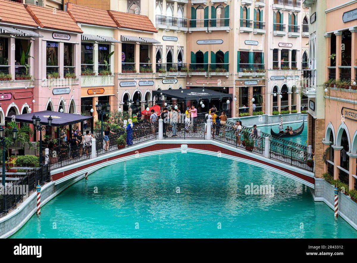 Venice Grand Canal Mall - Gallery Photo 2