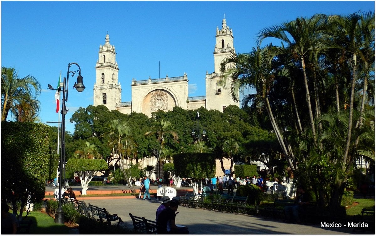 Plaza Fiesta Mérida - Gallery Photo 8