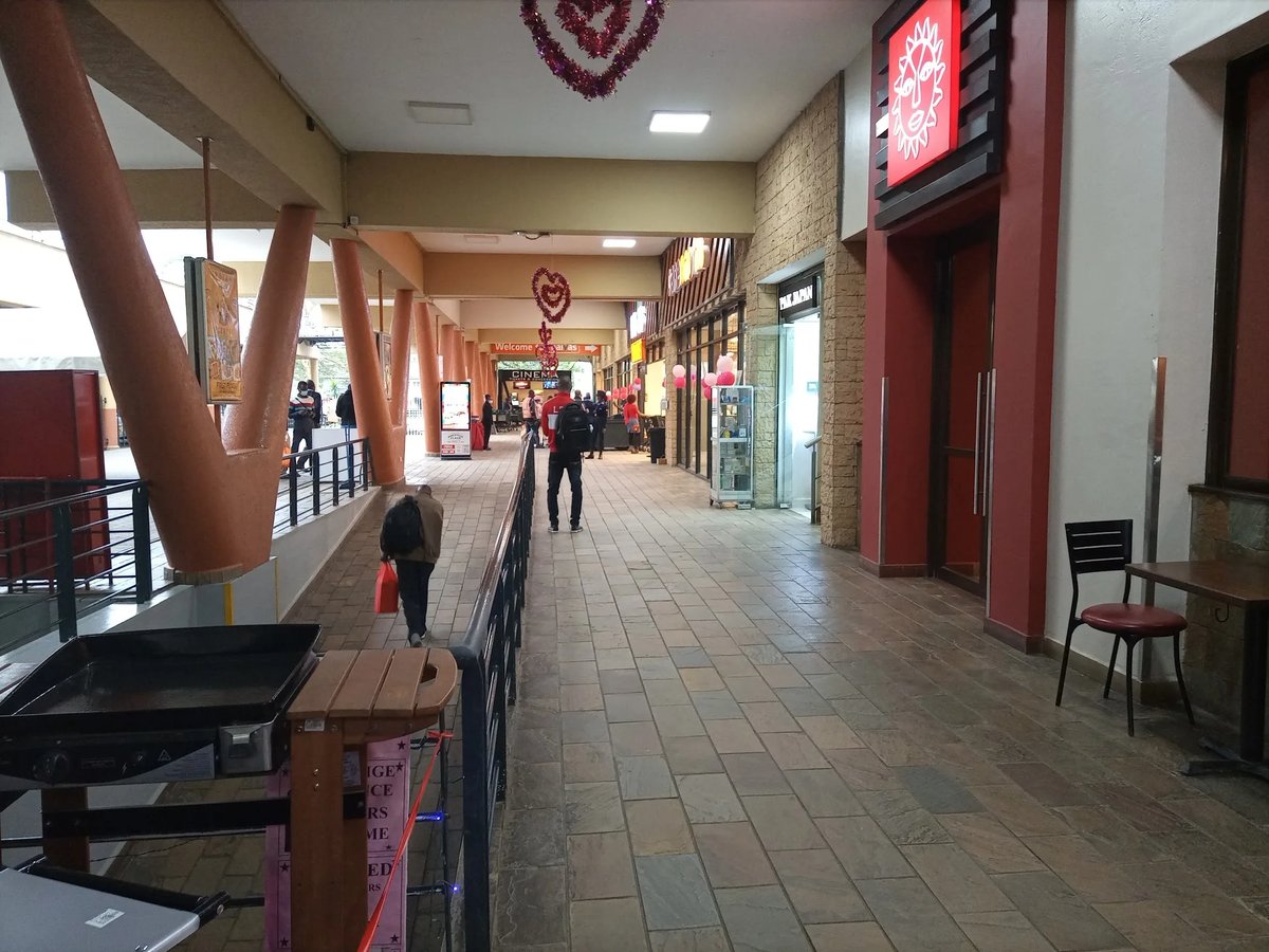 Prestige Plaza - Gallery Photo 4