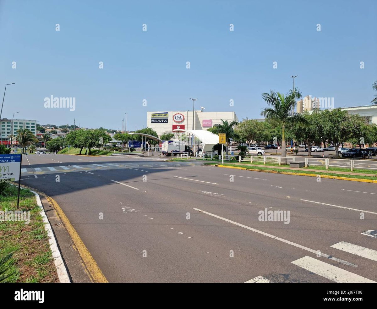 Novo Shopping Center - Gallery Photo 7