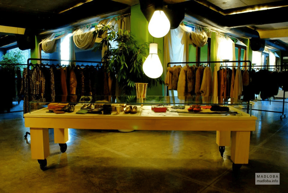 Grato Passage - Gallery Photo 4