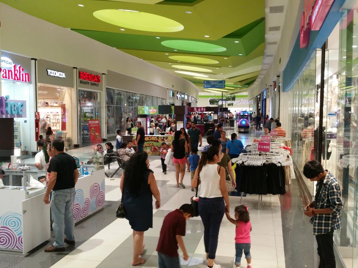 Plaza Sendero Saltillo - Gallery Photo 13