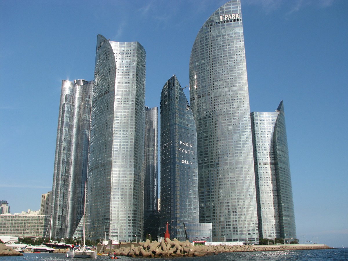 Ocean Tower Shopping - Gallery Photo 6