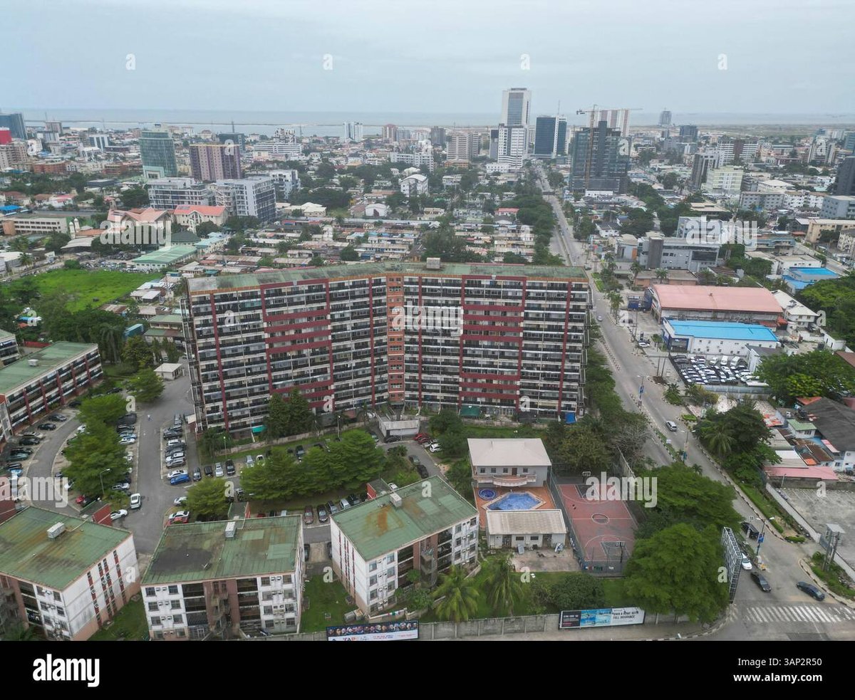 1004 Shopping Mall - Gallery Photo 10
