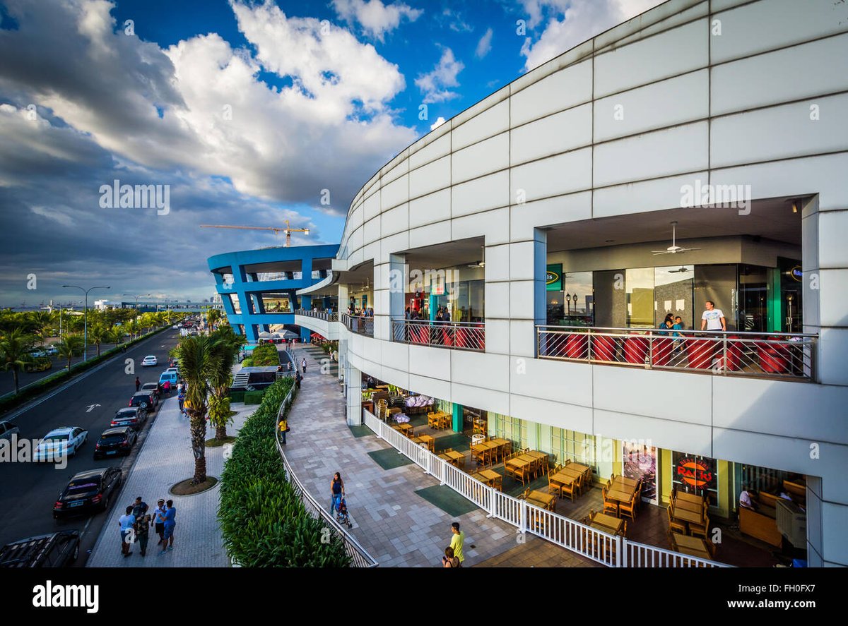 Sunrise Shopping Plaza - Gallery Photo 7