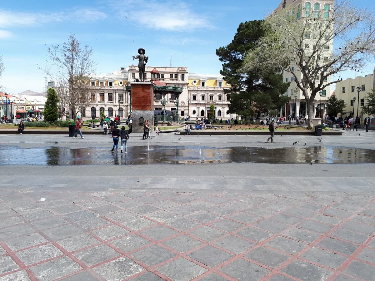 Plaza Town Square - Gallery Photo 1