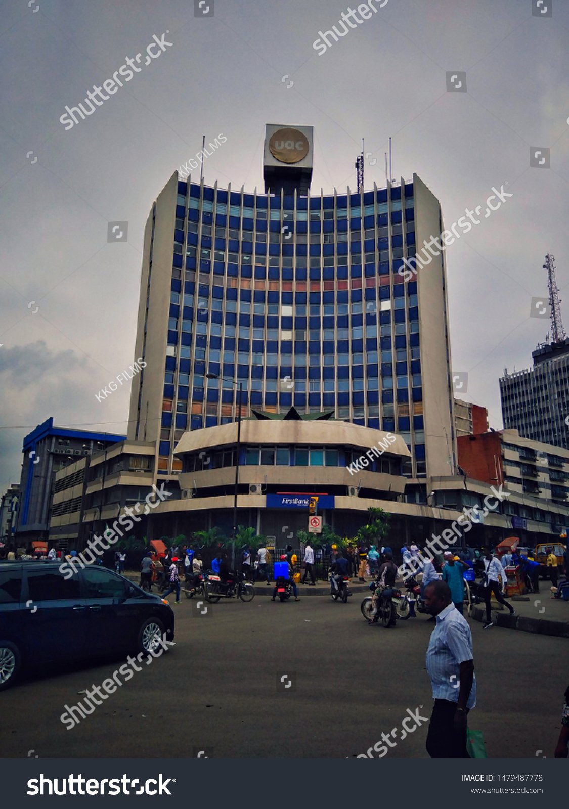 Victoria Mall Plaza - Gallery Photo 1
