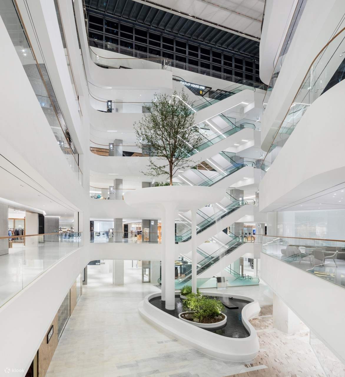 Hyundai Department Store Kintex - Gallery Photo 2