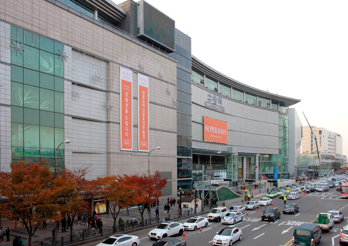 Ak Plaza Apgujeong - Gallery Photo 3