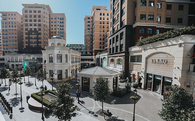 Emaar Square Mall - Gallery Photo 1