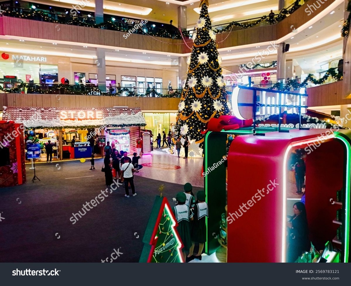 Pakuwon City Mall - Gallery Photo 3