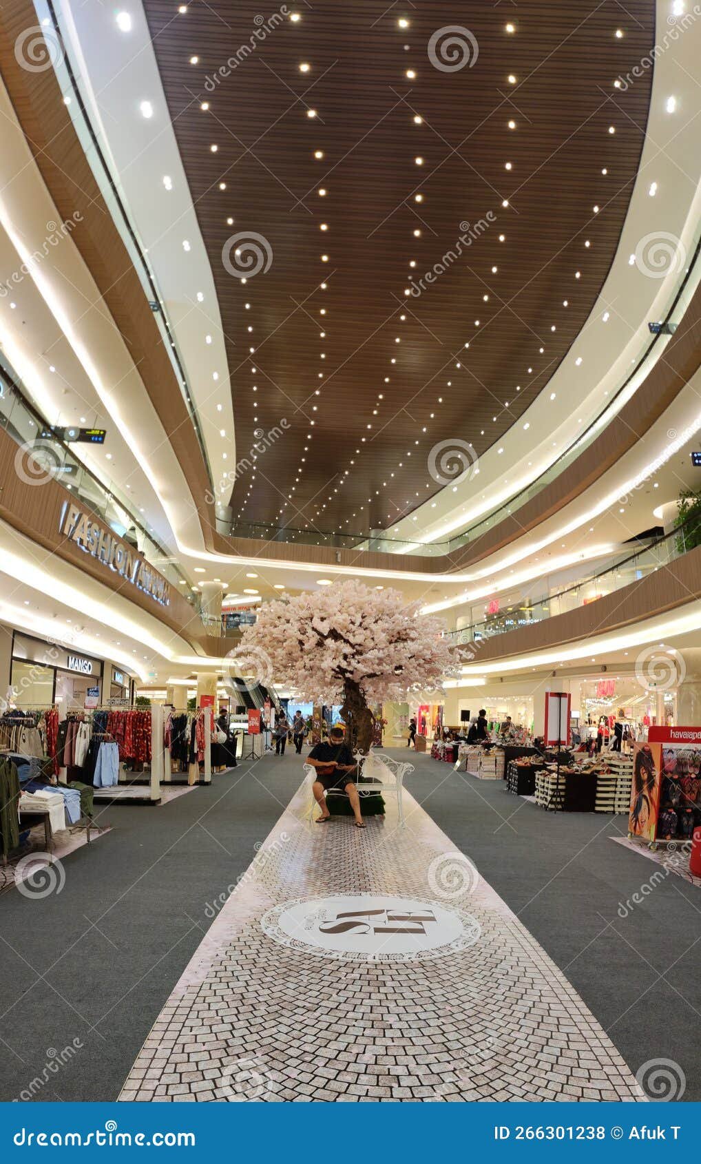 Pakuwon City Mall - Gallery Photo 4