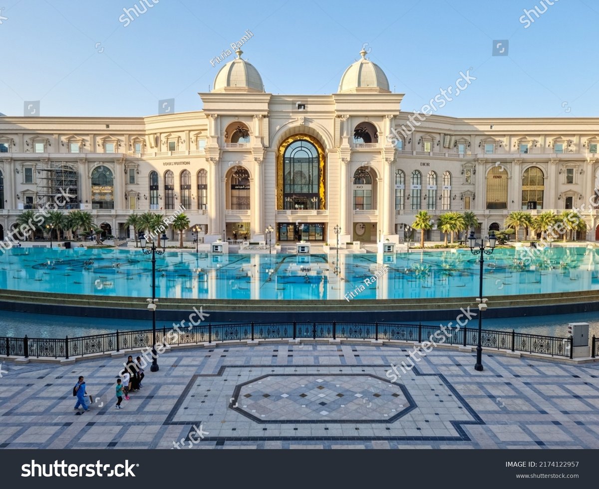 Qatar Outlet Village - Gallery Photo 2