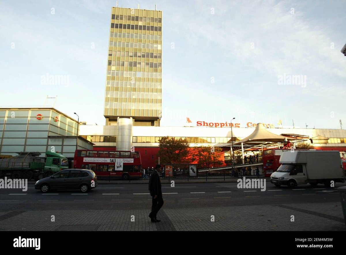 Elephant Road Shopping Complex - Gallery Photo 2