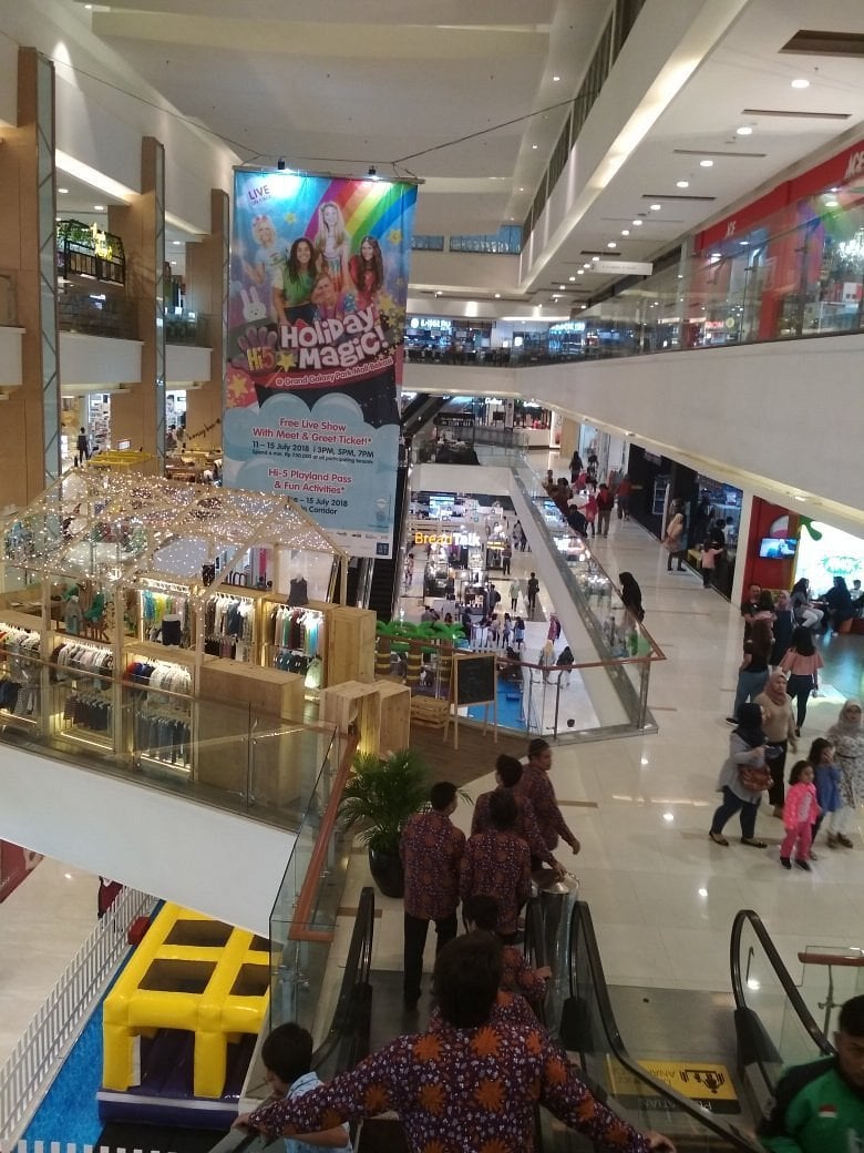 Transera Mall - Gallery Photo 2