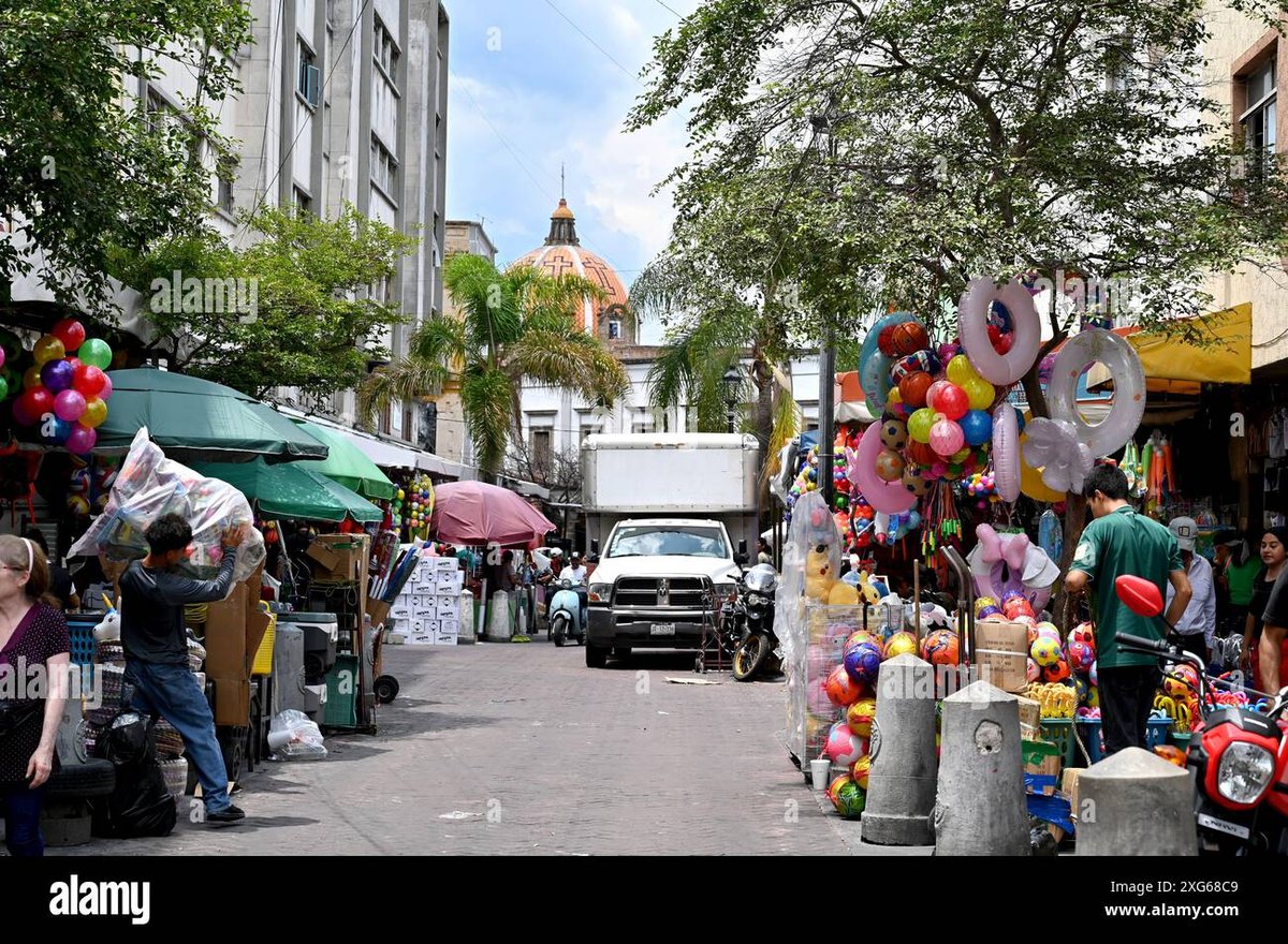 Plaza Universidad - Gallery Photo 5