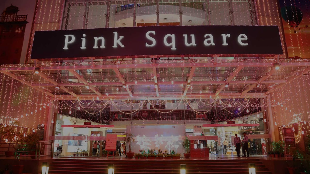 Pink Square Mall - Gallery Photo 1