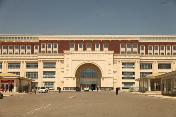 Hualing Tbilisi Sea Plaza - Gallery Photo 1