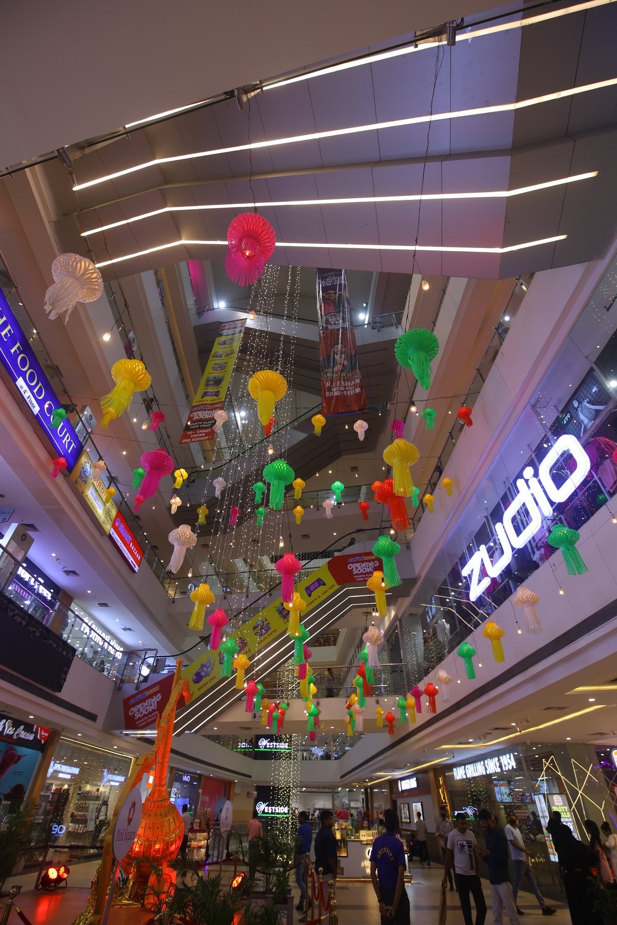 Pink Square Mall - Gallery Photo 10