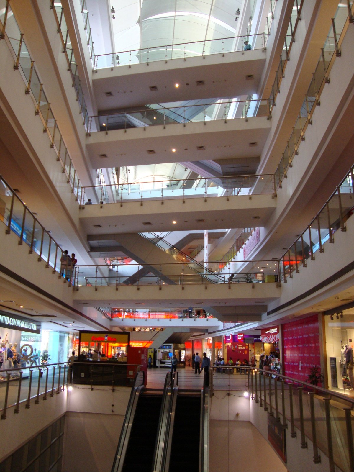 Pink Square Mall - Gallery Photo 14