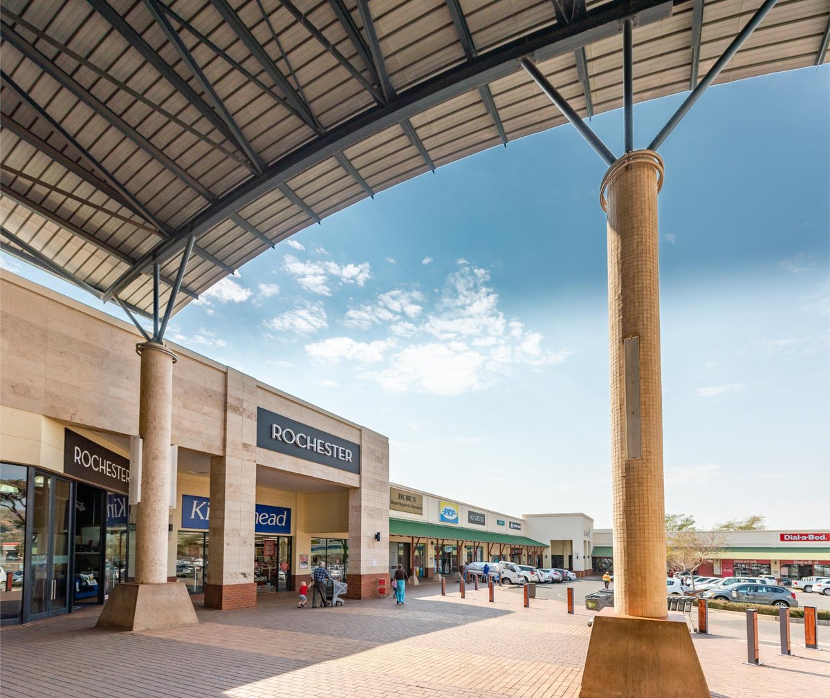 Kolonnade Retail Park - Gallery Photo 3