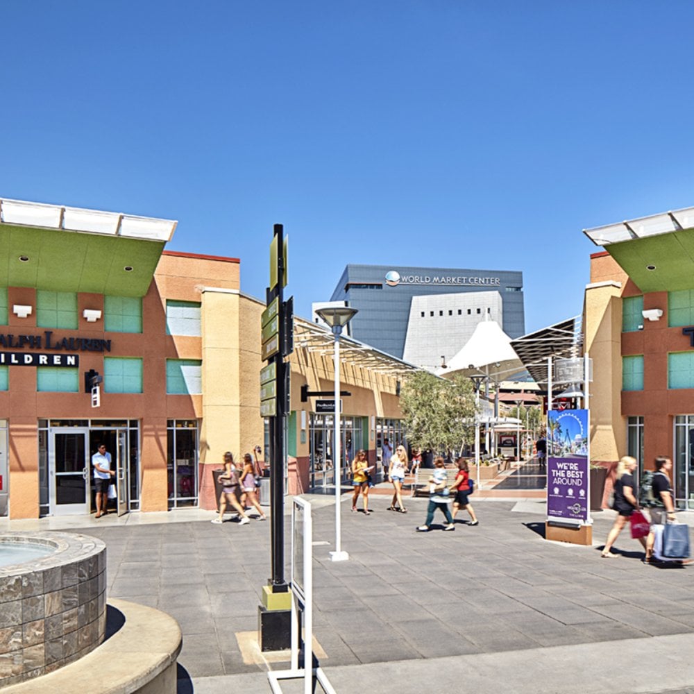 Las Vegas North Premium Outlets - Gallery Photo 7